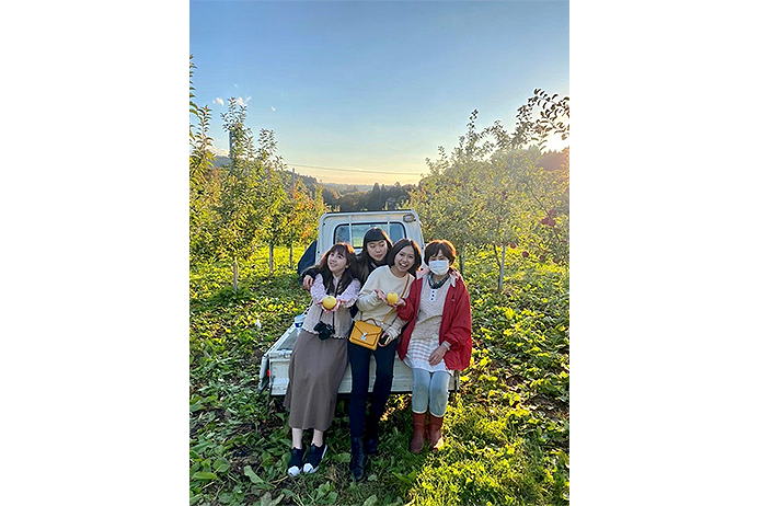 りんご狩り体験(マルカりんご園)