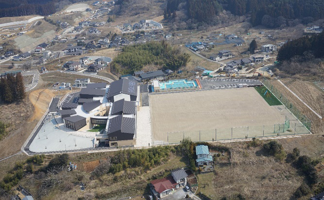 図表 3-2-41 赤崎小学校(竣工後)
