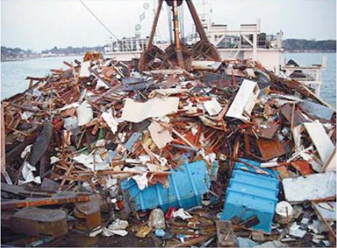 図表 5-13-5 漁場等から回収されたがれき(宮城県気仙沼市)