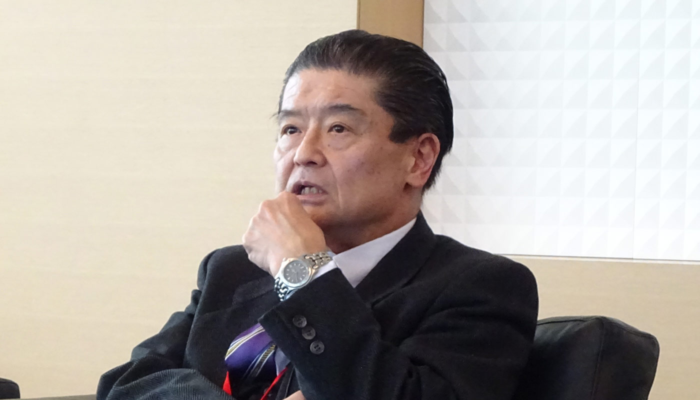 林 俊行
