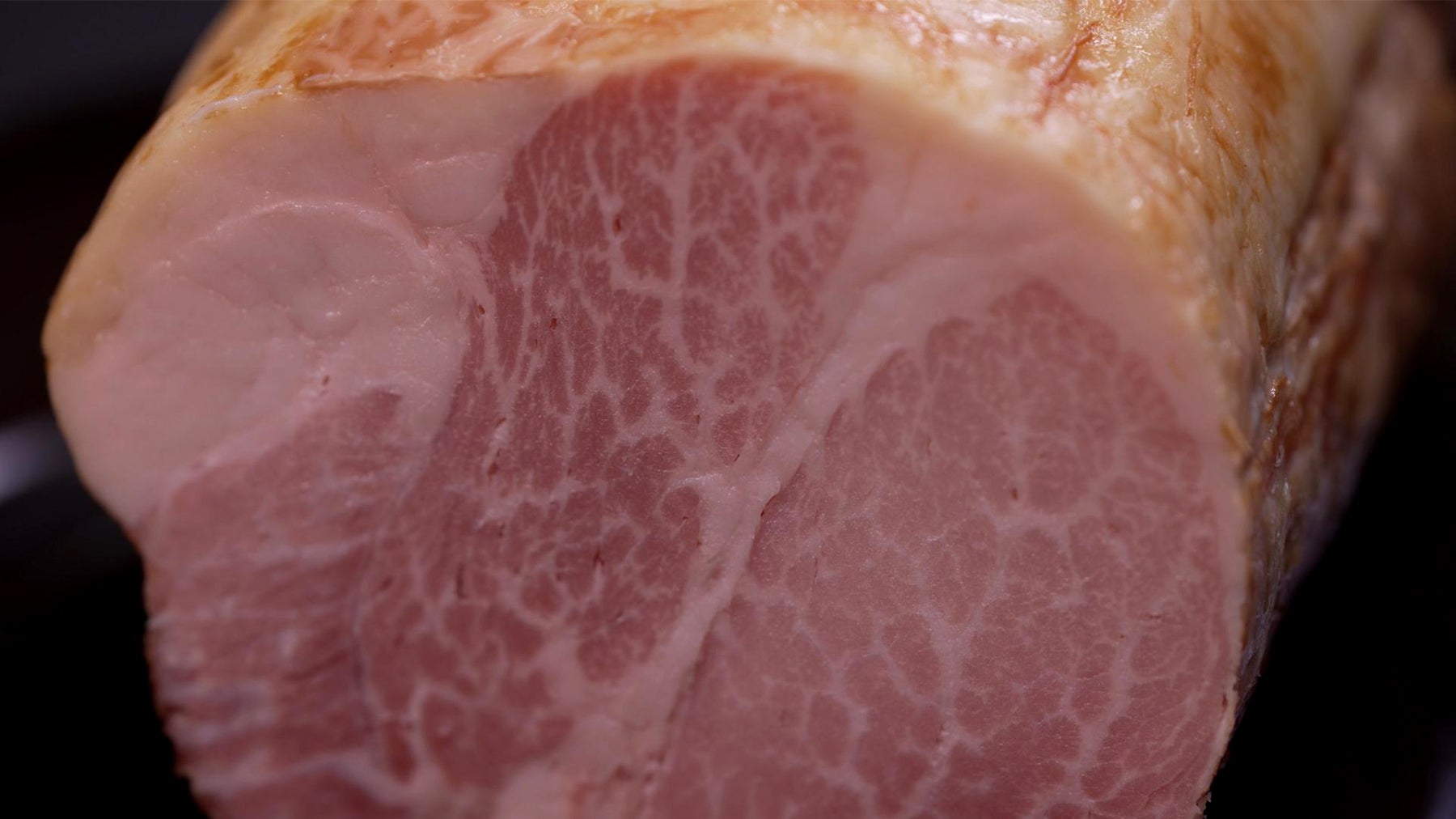 独自の製法と伝統を守りながら造り続けられている小高ハム