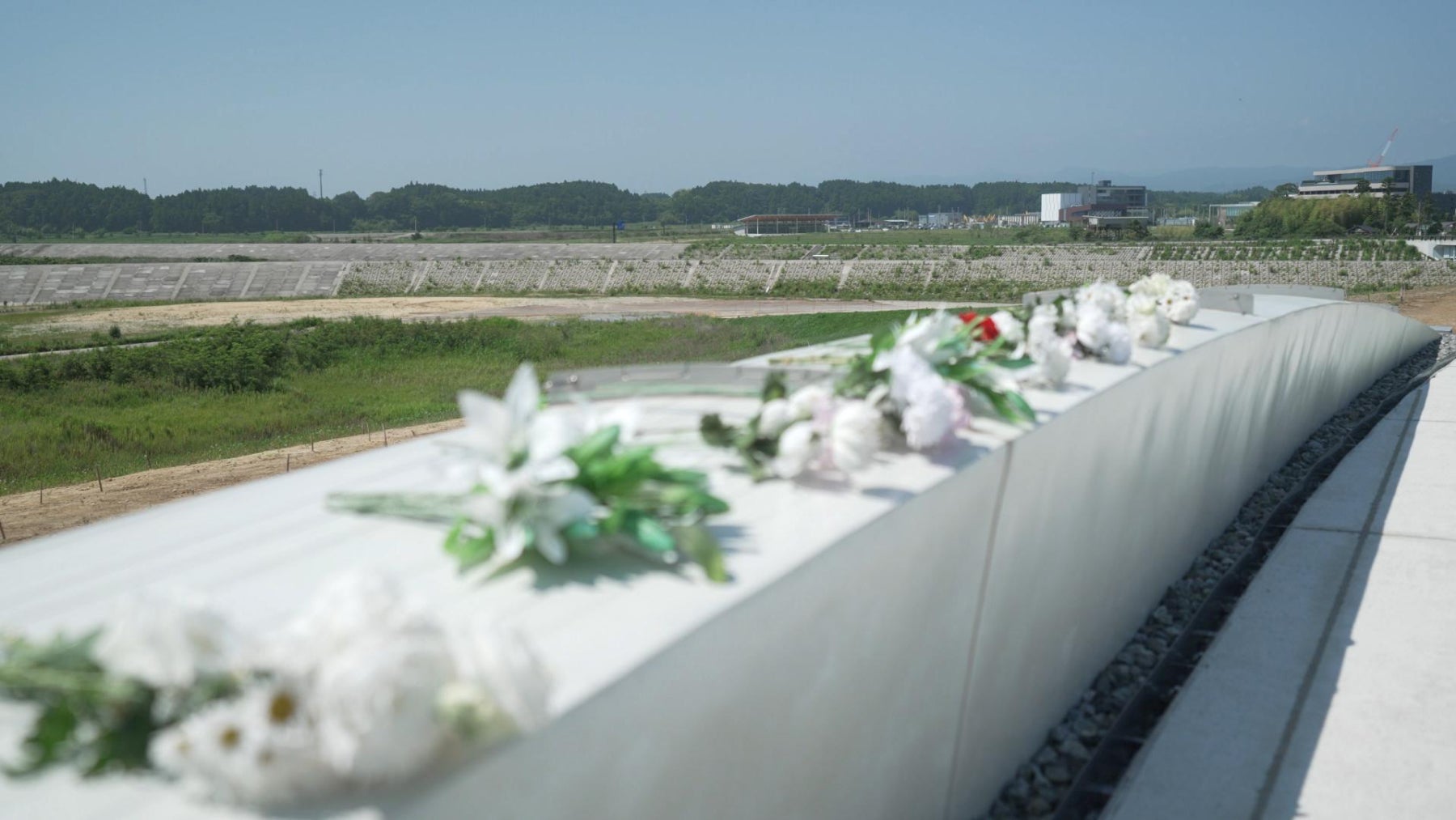 東日本大震災による犠牲者への追悼と鎮魂を捧げるとともに、記憶や教訓を後世へ伝え、復興の歩みを発信する福島県復興祈念公園