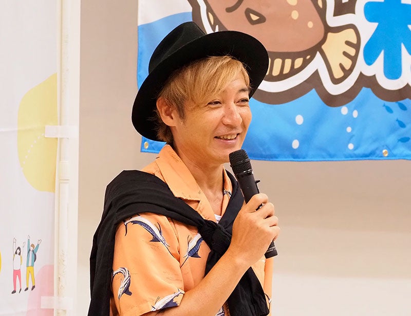 特別ゲストのつるのさんが登場