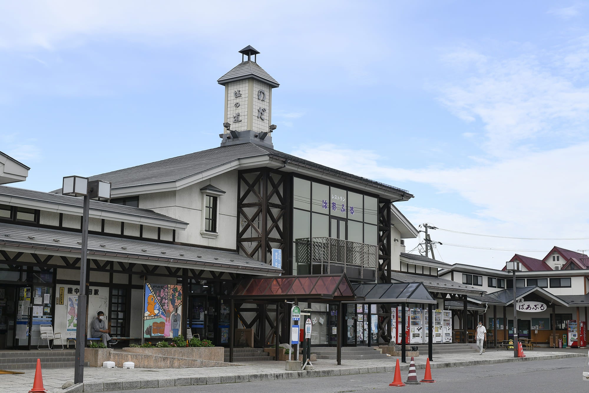 観光物産館ぱあぷるは「道の駅のだ」内にある