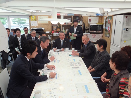 釜石市平田第６仮設団地の訪問、住民の方々との意見交換