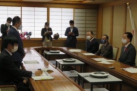 達増知事との意見交換(於:盛岡市)