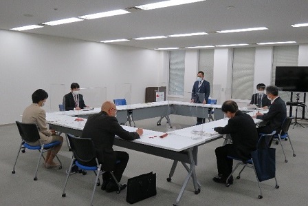 プロフェッショナル人材事業及び被災者のこころのケアに関する意見交換(於:盛岡市)