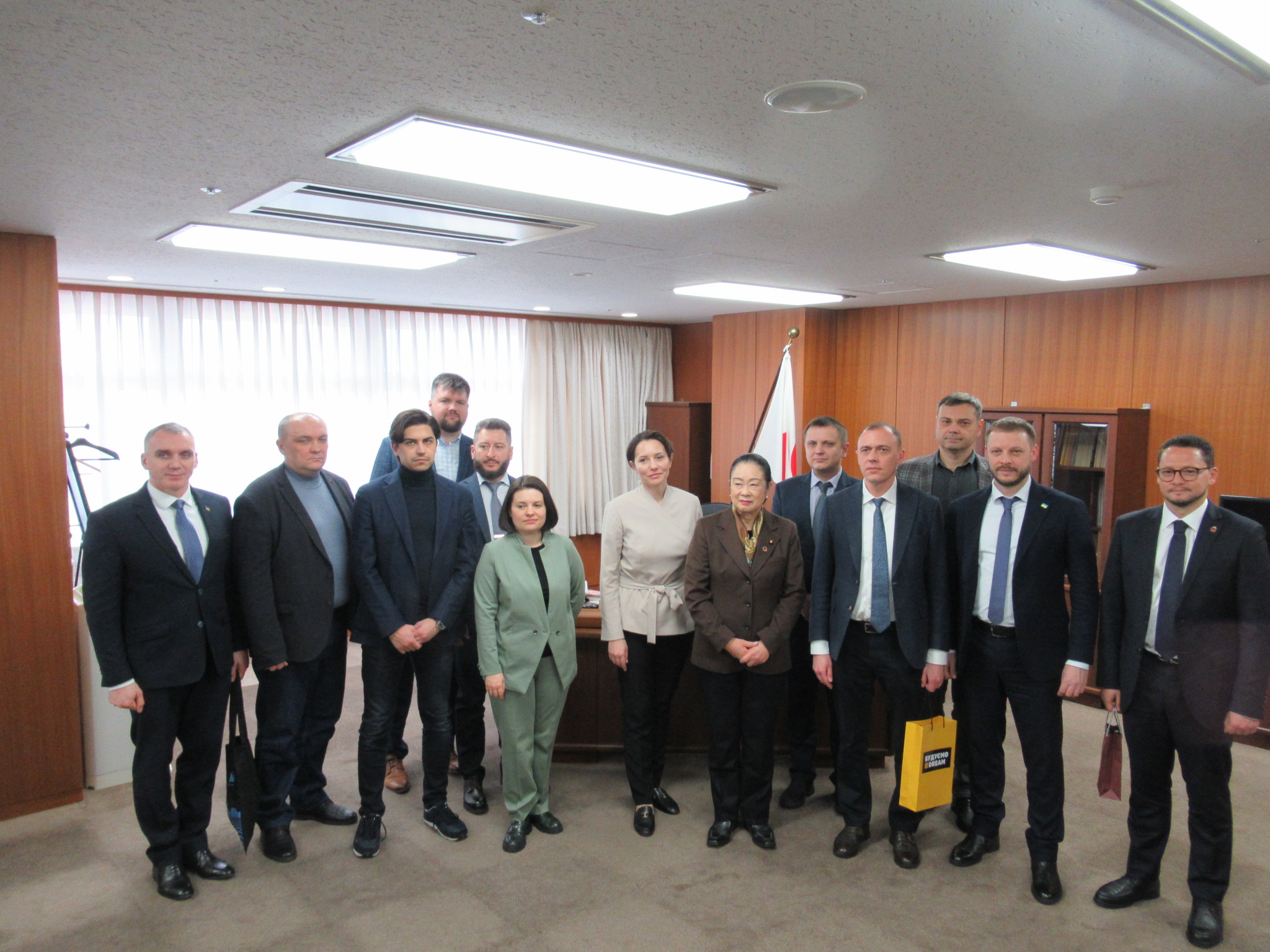 国際協力機構（JICA）の招聘プログラムによるウクライナ訪日団の表敬訪問（２月14日）