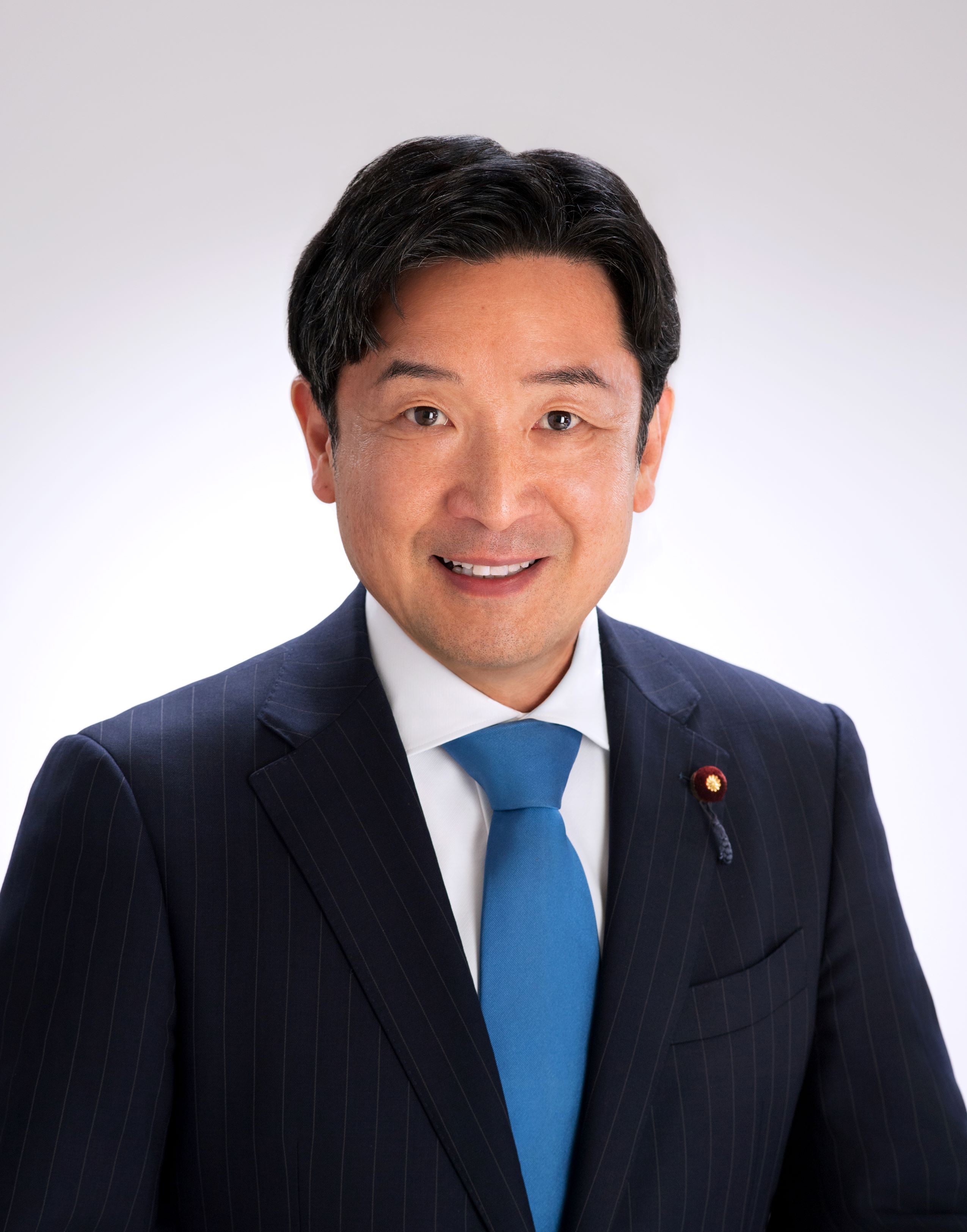 Photo of State Minister for Reconstruction SETO Takakazu