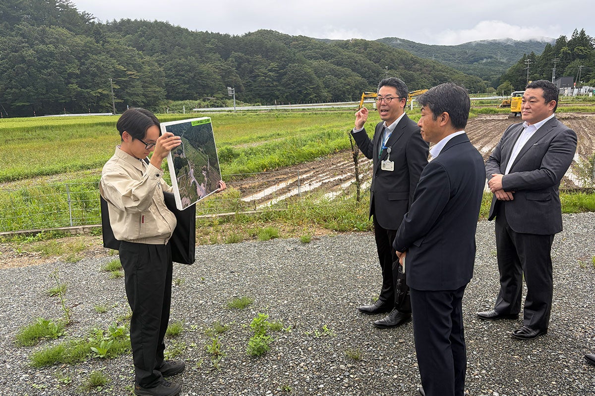 ■特定復興再生拠点区域長泥地区視察（於：飯舘村）